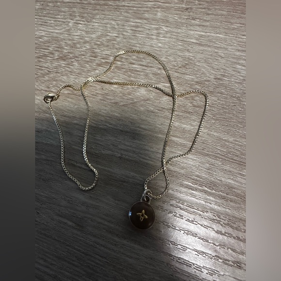 Light mocha Colour✨Authentic Louis Vuitton Flower w Necklace✨ - Picture 4 of 9